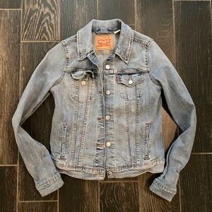 ORIGINAL LEVI’s Denim jacket (M) worn once